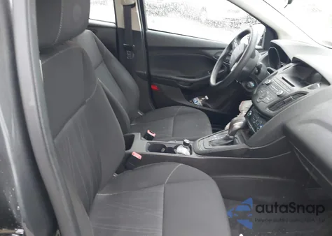 2017 Ford Focus S из США, поврежденный, VIN 1FADP3E2XHL256073